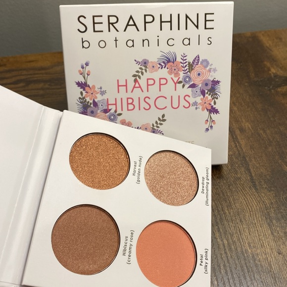 🌺Happy Hibiscus🌺 Luminizer and Blush palette BNIB - Picture 2 of 6